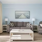 Laketown Wharf #519 By Nautical Properties